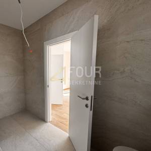 Opatija, novogradnja, vila s bazenom, pogled na more