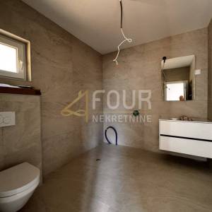 Opatija, novogradnja, vila s bazenom, pogled na more