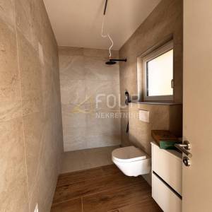 Opatija, novogradnja, vila s bazenom, pogled na more