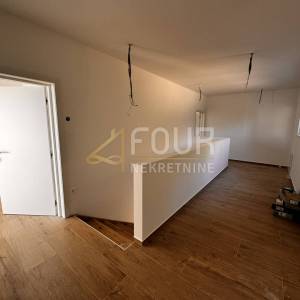 Opatija, novogradnja, vila s bazenom, pogled na more