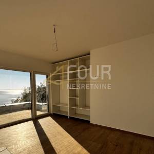 Opatija, novogradnja, vila s bazenom, pogled na more