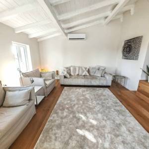 OPATIJA, POBRI - Novoadaptirana samostojeća kuća s dvije stambene jedinice!