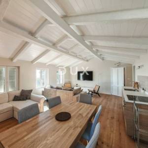 OPATIJA, POBRI - Novoadaptirana samostojeća kuća s dvije stambene jedinice!