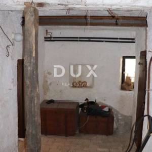 OPATIJA, POBRI - Vila iz 1886 godine sa kamenom starinom