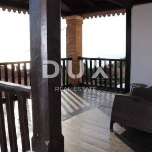 OPATIJA, POBRI - Vila iz 1886 godine sa kamenom starinom