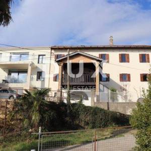 OPATIJA, POBRI - Vila iz 1886 godine sa kamenom starinom