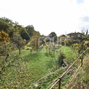 Opatija - Poljane, kamena starina s velikom okućnicom!