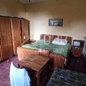 Opatija - Poljane, kamena starina s velikom okućnicom!