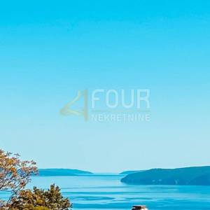 Opatija, Poljane, vila s bazenom i panoramskim pogledom na more