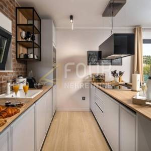 Opatija, Poljane, vila s bazenom i panoramskim pogledom na more