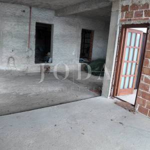 Opatija stan na lijepoj lokaciji