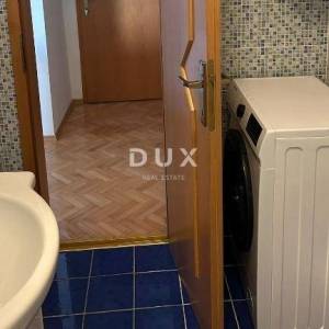 OPATIJA - stan u stambenoj zgradi sa zatvorenom terasom samo 200 metara od plaže