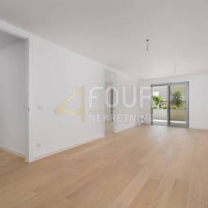 Opatija, vrhunska novogradnja, 2skl, pogled na more