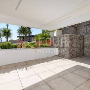 Opatija, vrhunska novogradnja, 2skl, pogled na more