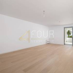 Opatija, vrhunska novogradnja, 2skl, pogled na more