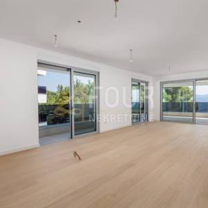 Opatija, vrhunska novogradnja, 2s+db, pogled na more