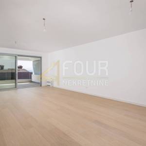 Opatija, vrhunska novogradnja, 2s+db, pogled na more