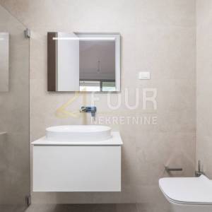 Opatija, vrhunska novogradnja, 2s+db, pogled na more