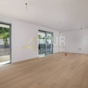 Opatija, vrhunska novogradnja, 2s+db, pogled na more