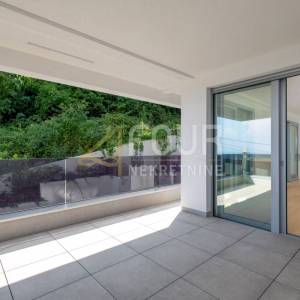 Opatija, vrhunska novogradnja, 2s+db, pogled na more