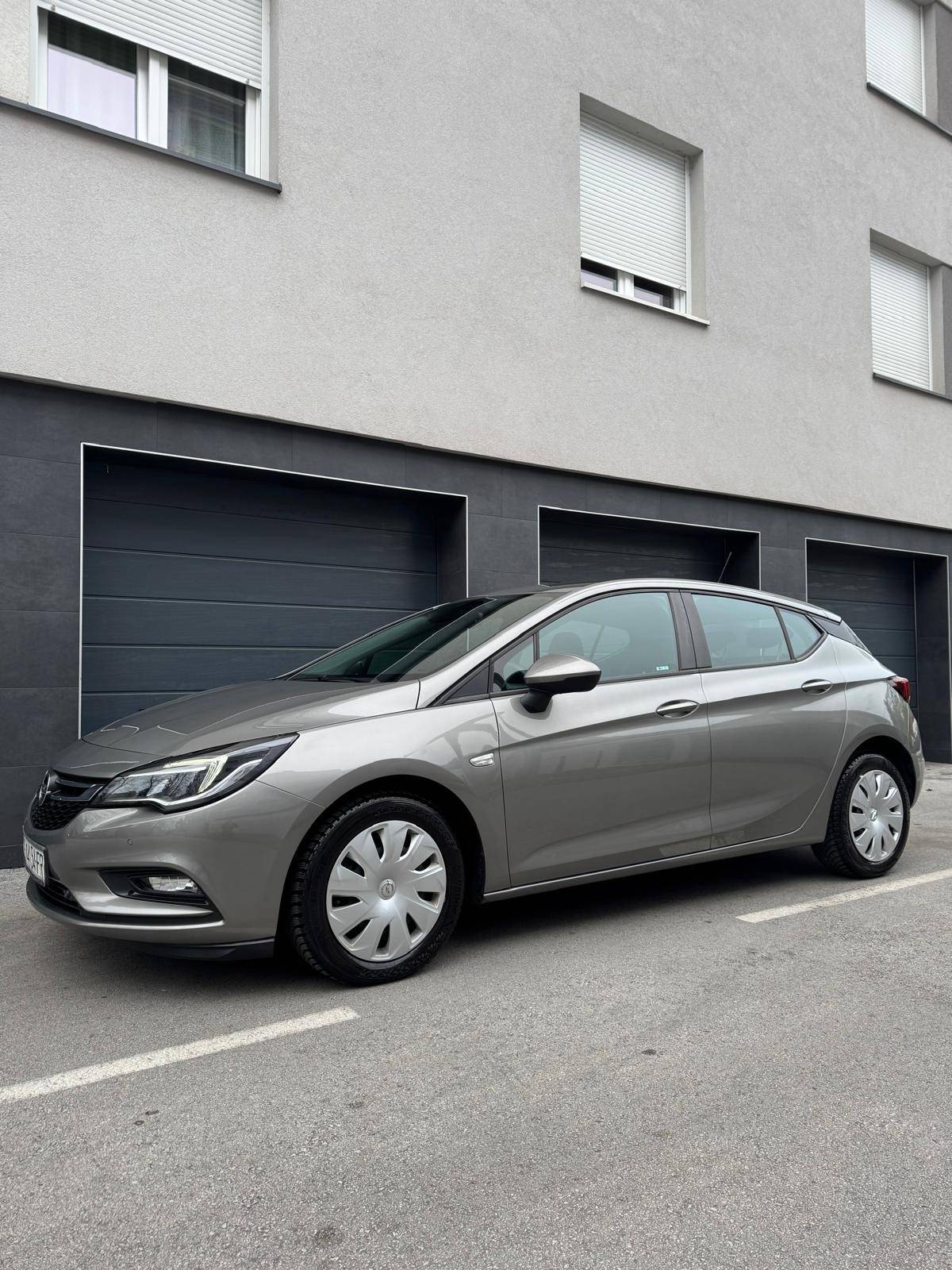 OPEL ASTRA 1.6CDTI /129tkm/prvi vlasnik/HR auto/servisna knjiga/