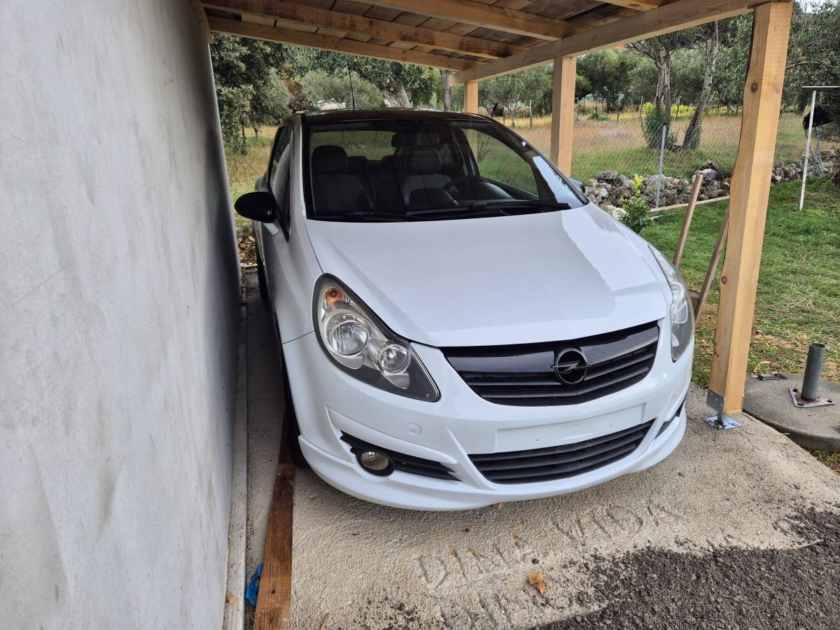 Opel corsa opc line