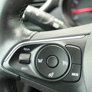 Opel Crossland 1.2 Turbo Ultimate *LED, NAVIGACIJA, KAMERA*