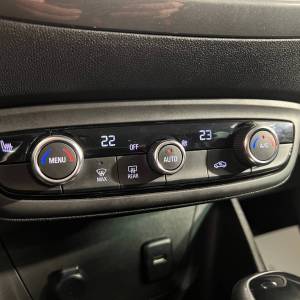 Opel Crossland X  S/S AT6