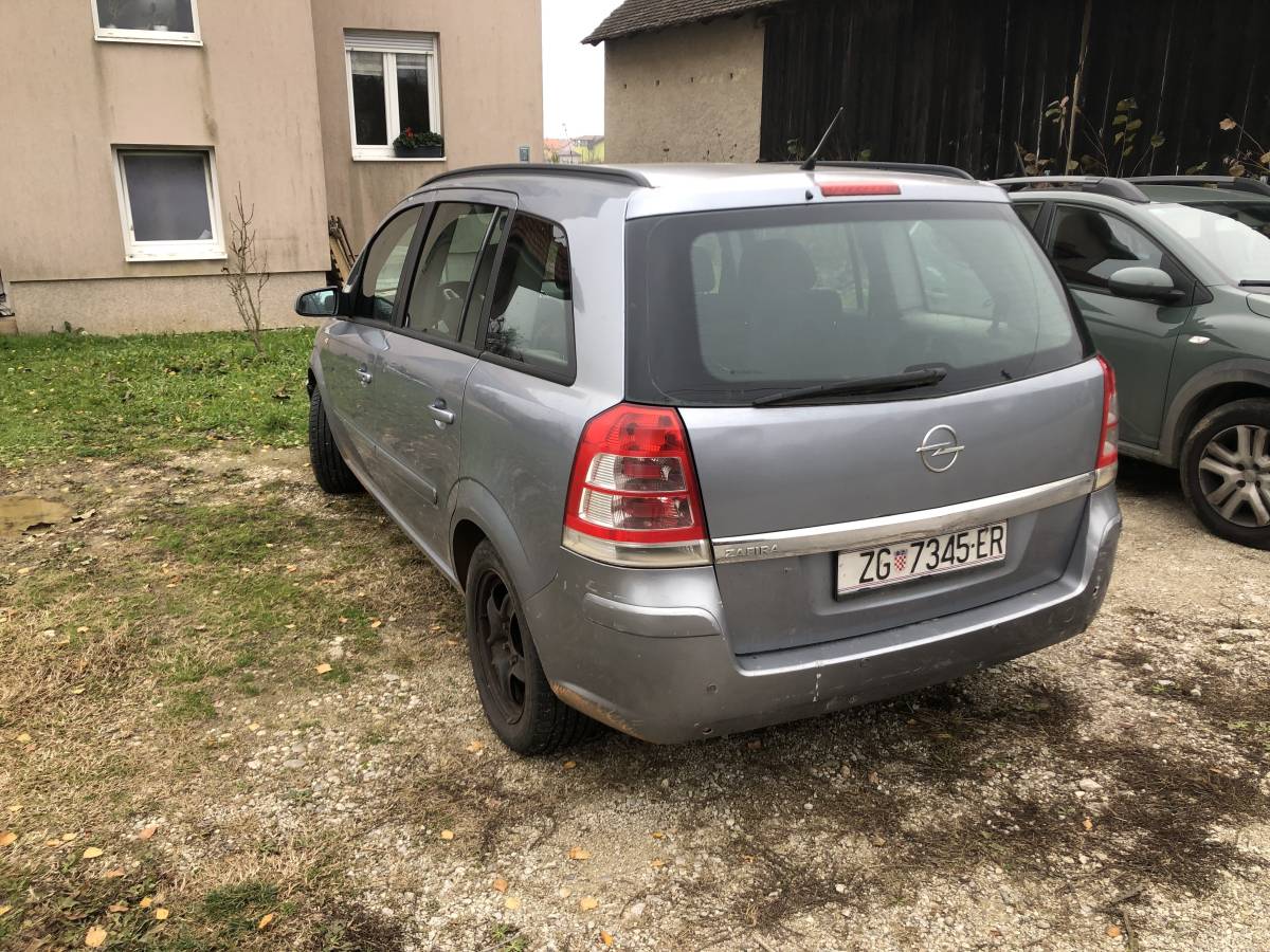 Opel Zafira B 1.6