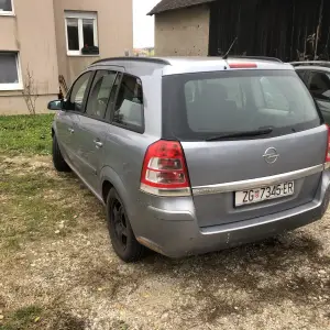Opel Zafira B 1.6