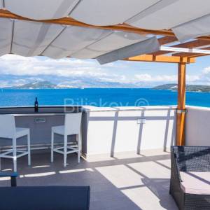 Otok Čiovo, Slatine, dvije kuće drugi red od mora, prodaja