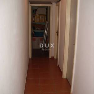 OTOK KRK, GRAD KRK - Apartman 2S+DB od 62 m2 500 m od mora