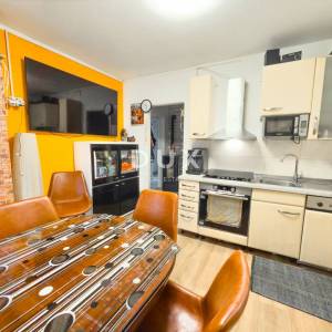 OTOK KRK, GRAD KRK - Stan na odličnoj lokaciji