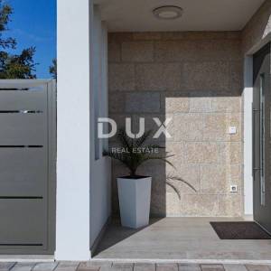 OTOK KRK, MALINSKA (okolica) - Dvojna kuća s bazenom - namještena i useljiva!