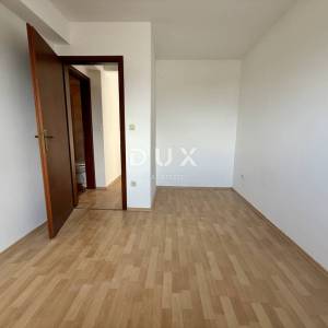 OTOK KRK, NJIVICE - 3S+DB s pogledom na more!