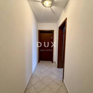 OTOK KRK, NJIVICE - 3S+DB s pogledom na more!