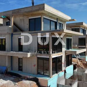 OTOK KRK, NJIVICE - Ekskluzivna novogradnja, penthouse s krovnim bazenom!