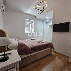 OTOK KRK, OMIŠALJ - VILLA - prvi red do mora, 23 sobe, bazen – kompletno adaptirana 2023., idealna za investiciju s izvrsnim po...