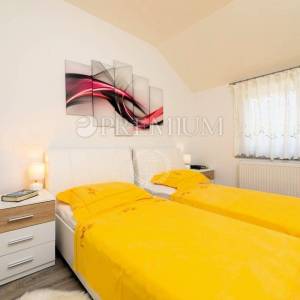 Otok Krk, Uvala Soline – prodaja namještenog apartmana!