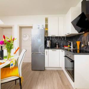 Otok Krk, Uvala Soline – prodaja namještenog apartmana!