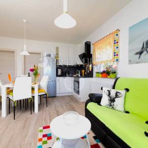 Otok Krk, Uvala Soline – prodaja namještenog apartmana!