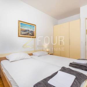 Otok Krk, Vrbnik, 89.01m2, 3s+db, lođa