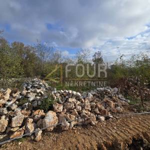 Otok Krk, Vrbnik, građevinsko zemljište 3.022m2