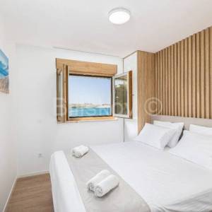 Otok Pag, luksuzna novogradnja prvi red do mora, prodaja