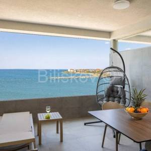 Otok Pag, luksuzna novogradnja prvi red do mora, prodaja