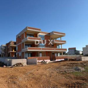 OTOK PAG, POVLJANA – Luksuzni penthouse s panoramskim pogledom u novogradnji