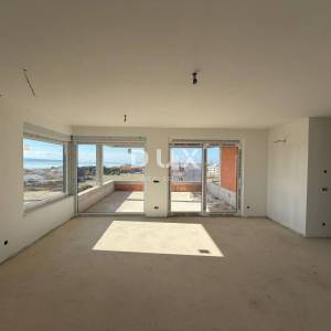 OTOK PAG, POVLJANA – Luksuzni penthouse s panoramskim pogledom u novogradnji
