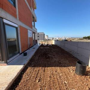 OTOK PAG, POVLJANA – Luksuzni penthouse s panoramskim pogledom u novogradnji