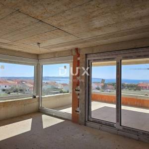 OTOK PAG, POVLJANA – Luksuzni penthouse s panoramskim pogledom u novogradnji
