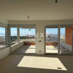 OTOK PAG, POVLJANA – Luksuzni penthouse s panoramskim pogledom u novogradnji